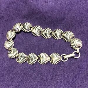Vintage 925 Sterling Silver Signed Beau Clam Shell Bracelet